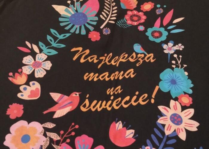Grajewo ogłoszenia: Sprzedam zestaw ze zdjęć na dzień mamy; granatową bluzkę z...